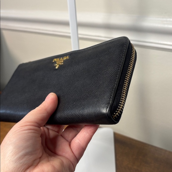 Prada Saffiano Long Continental Zip wallet - Picture 9 of 12